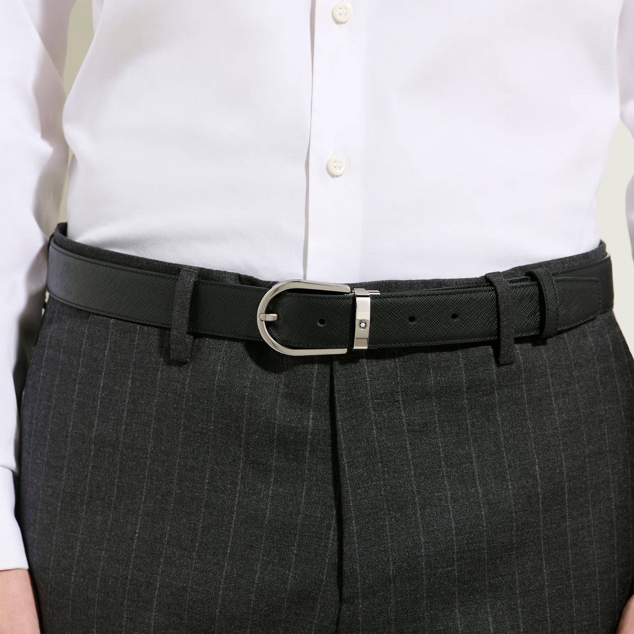 Montblanc 30 mm Horseshoe Pin Buckle Reversible Black and Ebony Sartorial Leather Belt - Image 3