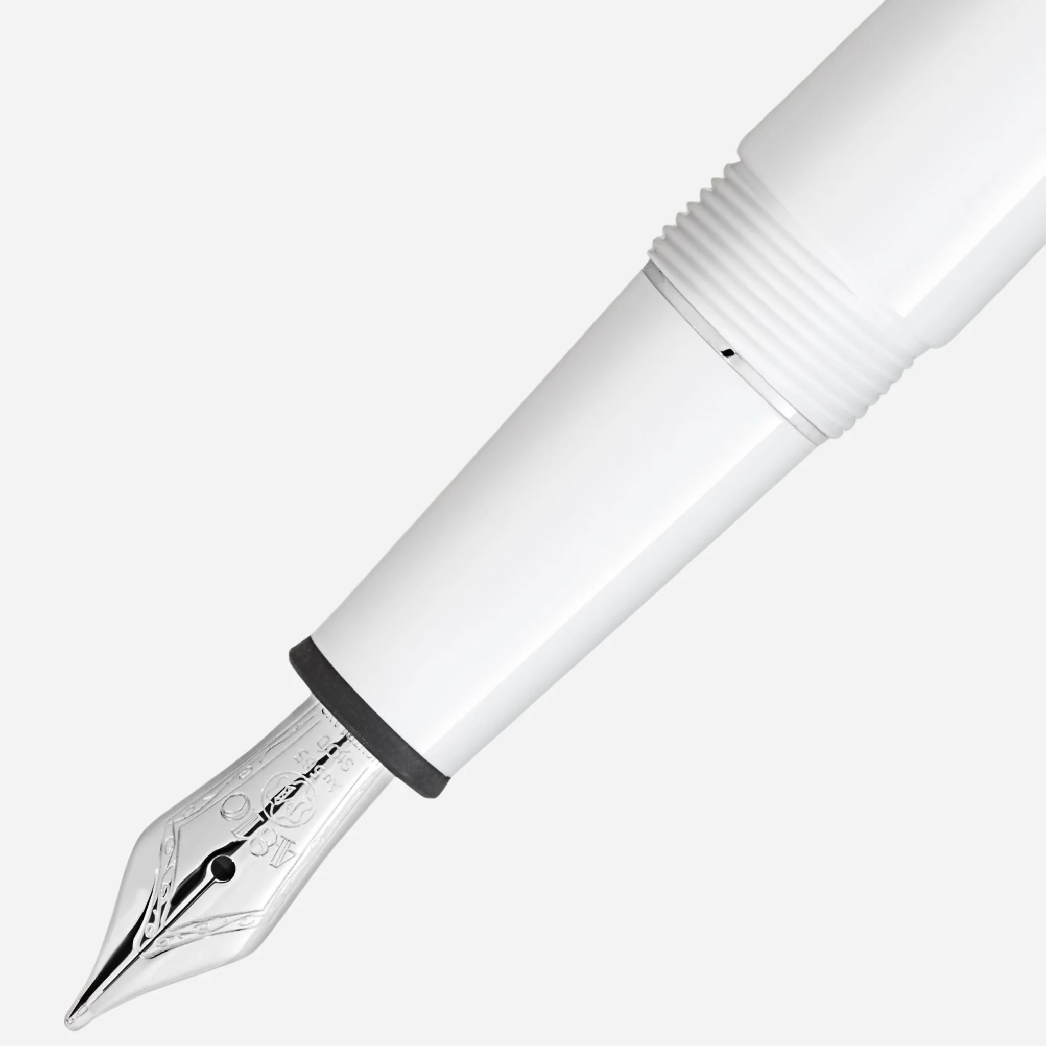 Montblanc Meisterstück Classique White Fountain Pen - Image 2