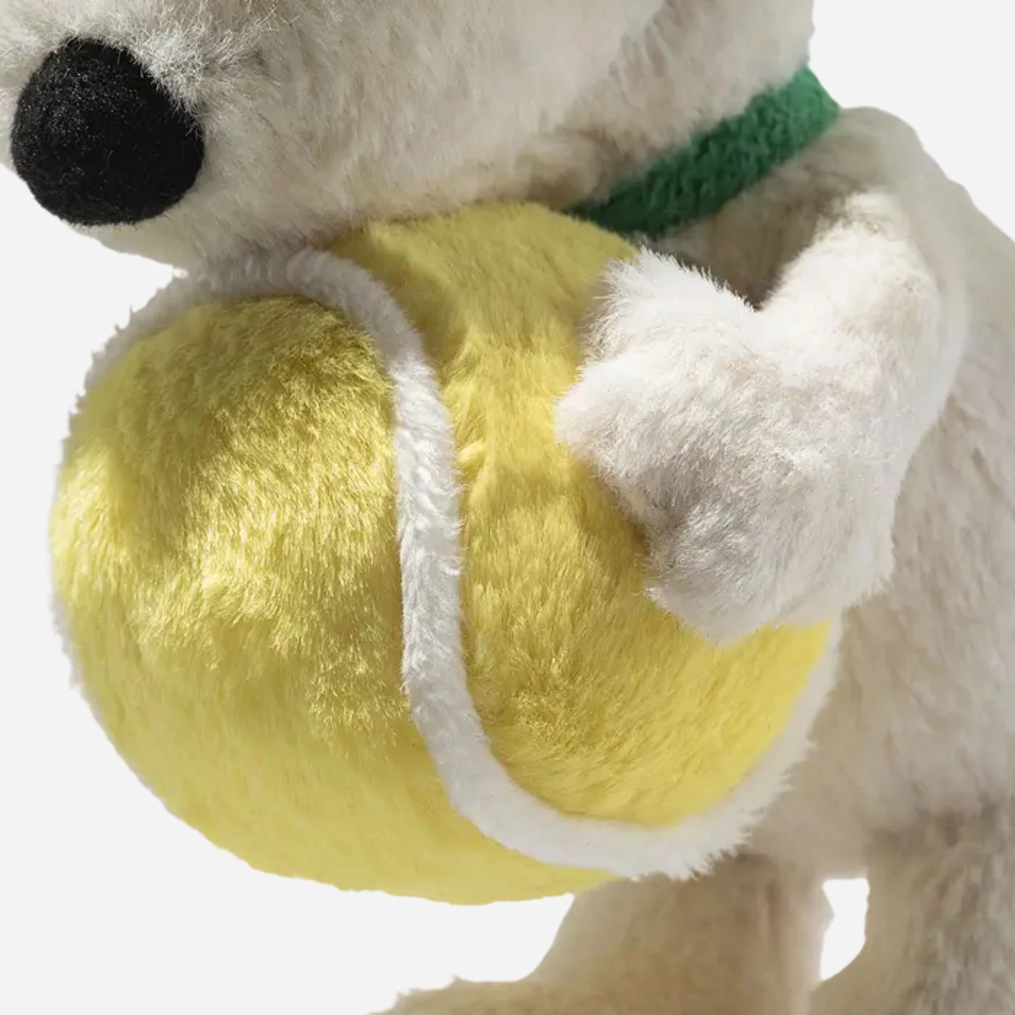Steiff 15 cm Tennis Snoopy Pendant with Plush Tennis Ball - Image 4