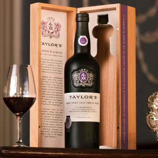 Taylor's Limited Edition Platinum Jubilee Very Very Old Tawny Port - Image 3